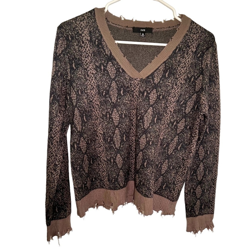 FATE Womens Size XS V-Neck Sweater Snake Print Distressed Olive Green Black Wool